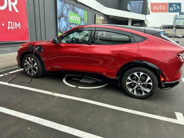 Красный Форд Mustang Mach-E, объемом двигателя 0 л и пробегом 80 тыс. км за 26500 $, фото 3 на Automoto.ua