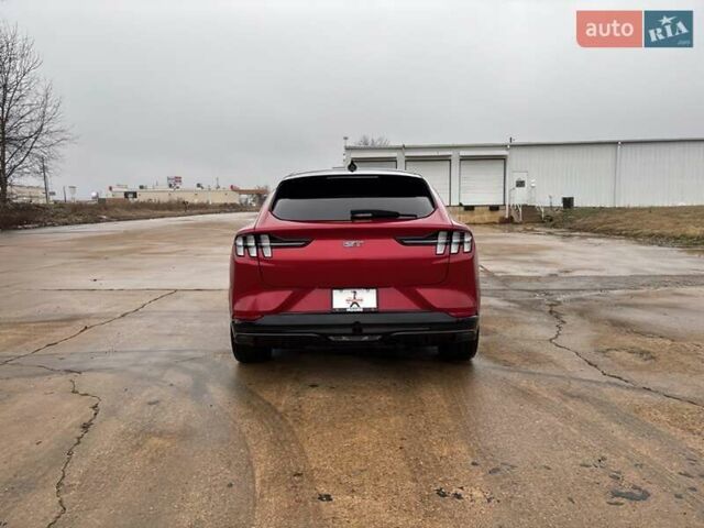 Красный Форд Mustang Mach-E, объемом двигателя 0 л и пробегом 21 тыс. км за 16500 $, фото 4 на Automoto.ua