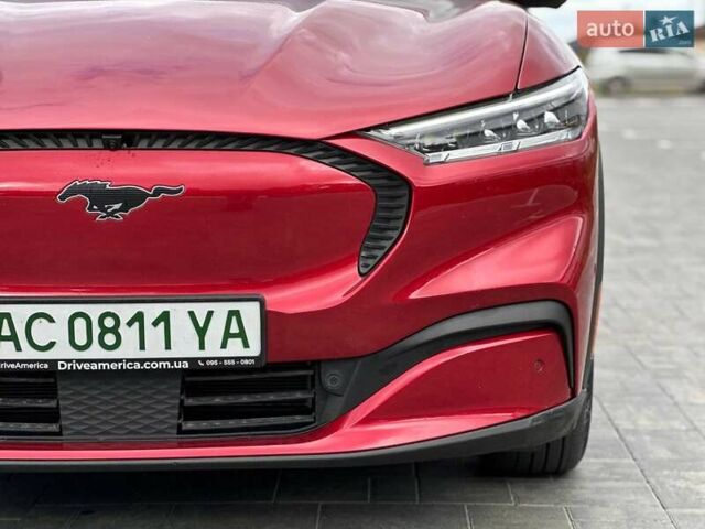 Красный Форд Mustang Mach-E, объемом двигателя 0 л и пробегом 69 тыс. км за 19990 $, фото 1 на Automoto.ua