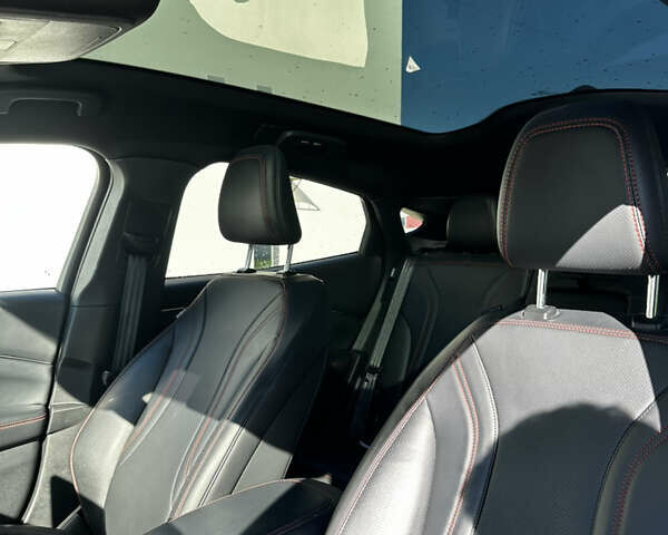 Червоний Форд Mustang Mach-E, об'ємом двигуна 0 л та пробігом 45 тис. км за 25000 $, фото 11 на Automoto.ua