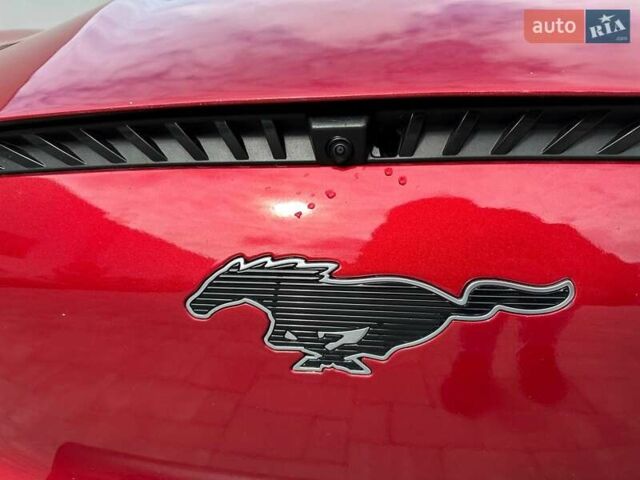 Красный Форд Mustang Mach-E, объемом двигателя 0 л и пробегом 69 тыс. км за 19990 $, фото 7 на Automoto.ua