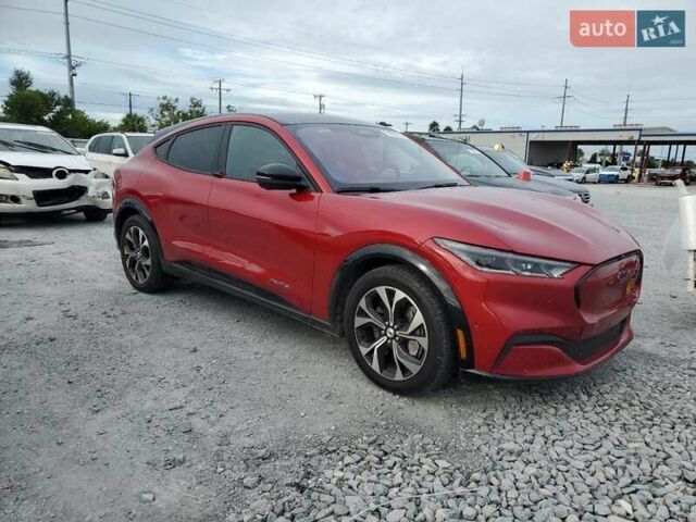Красный Форд Mustang Mach-E, объемом двигателя 0 л и пробегом 102 тыс. км за 9400 $, фото 1 на Automoto.ua