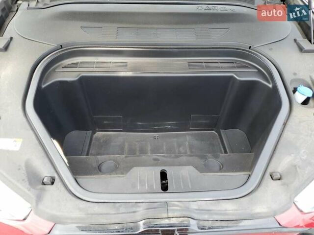 Красный Форд Mustang Mach-E, объемом двигателя 0 л и пробегом 102 тыс. км за 9400 $, фото 11 на Automoto.ua