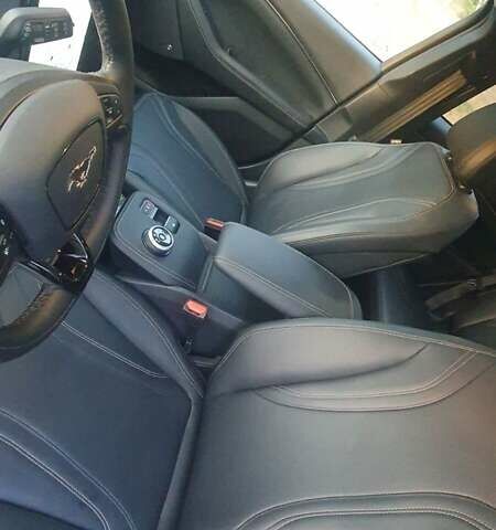 Красный Форд Mustang Mach-E, объемом двигателя 0 л и пробегом 17 тыс. км за 34000 $, фото 10 на Automoto.ua