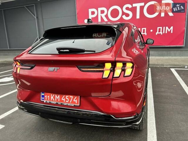 Красный Форд Mustang Mach-E, объемом двигателя 0 л и пробегом 80 тыс. км за 26500 $, фото 7 на Automoto.ua
