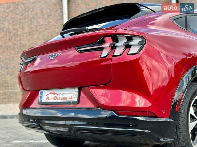 Красный Форд Mustang Mach-E, объемом двигателя 0 л и пробегом 14 тыс. км за 30999 $, фото 12 на Automoto.ua