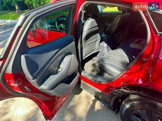 Красный Форд Mustang Mach-E, объемом двигателя 0 л и пробегом 26 тыс. км за 27400 $, фото 14 на Automoto.ua