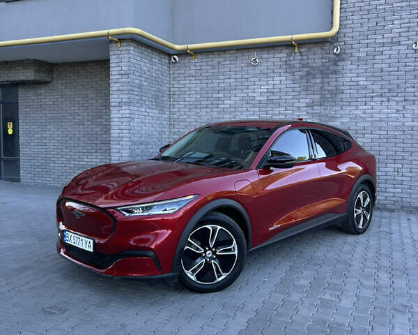 Красный Форд Mustang Mach-E, объемом двигателя 0 л и пробегом 48 тыс. км за 22000 $, фото 1 на Automoto.ua