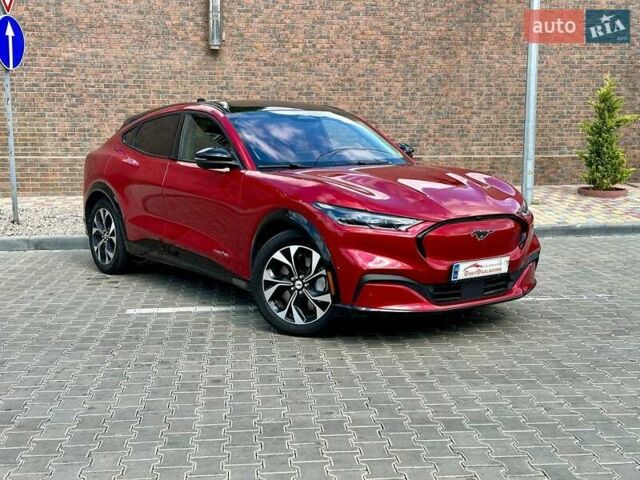 Красный Форд Mustang Mach-E, объемом двигателя 0 л и пробегом 14 тыс. км за 30999 $, фото 7 на Automoto.ua