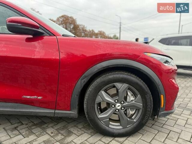 Красный Форд Mustang Mach-E, объемом двигателя 0 л и пробегом 107 тыс. км за 19500 $, фото 15 на Automoto.ua