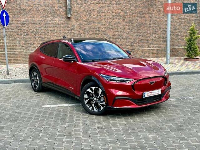 Красный Форд Mustang Mach-E, объемом двигателя 0 л и пробегом 14 тыс. км за 30999 $, фото 8 на Automoto.ua