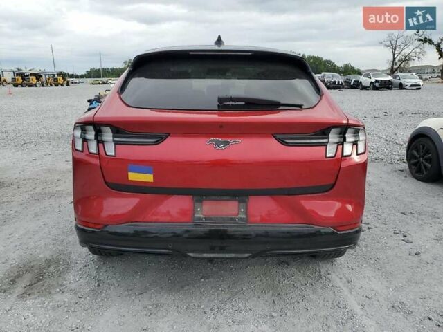 Красный Форд Mustang Mach-E, объемом двигателя 0 л и пробегом 102 тыс. км за 9400 $, фото 5 на Automoto.ua