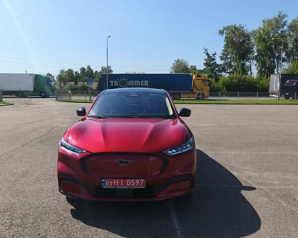 Красный Форд Mustang Mach-E, объемом двигателя 0 л и пробегом 59 тыс. км за 27000 $, фото 15 на Automoto.ua