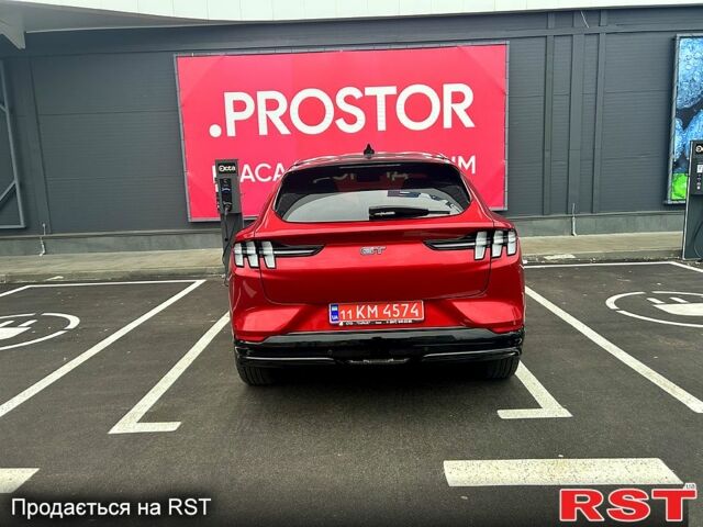 Червоний Форд Mustang Mach-E, об'ємом двигуна 0.35 л та пробігом 80 тис. км за 26500 $, фото 3 на Automoto.ua