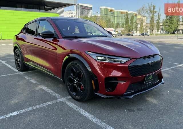 Красный Форд Mustang Mach-E, объемом двигателя 0 л и пробегом 43 тыс. км за 29999 $, фото 9 на Automoto.ua