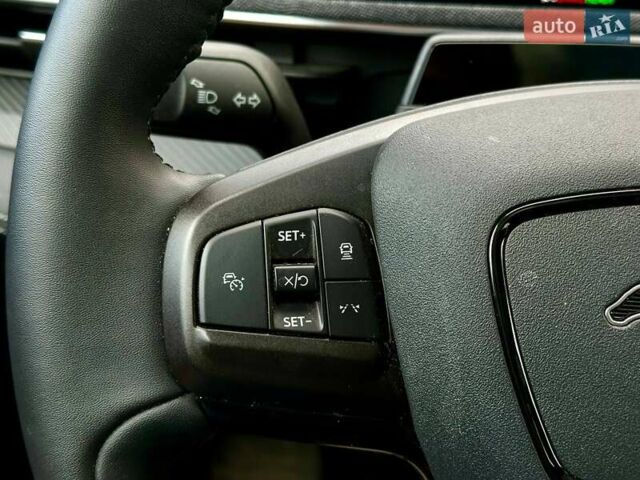 Красный Форд Mustang Mach-E, объемом двигателя 0 л и пробегом 14 тыс. км за 30999 $, фото 29 на Automoto.ua