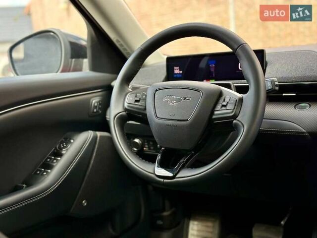 Красный Форд Mustang Mach-E, объемом двигателя 0 л и пробегом 14 тыс. км за 30999 $, фото 23 на Automoto.ua