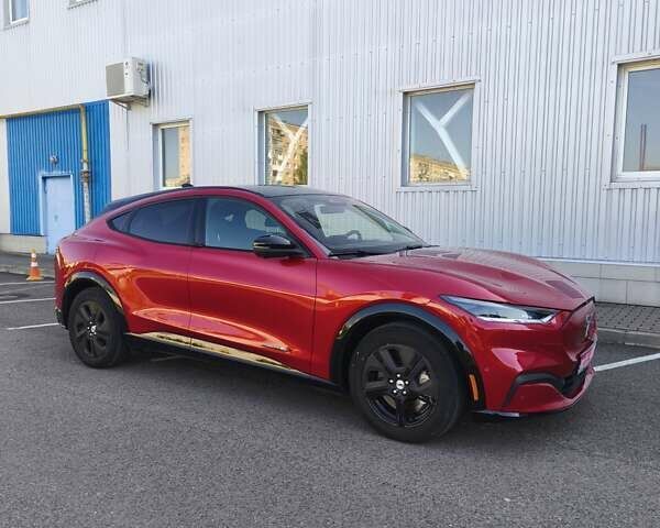 Красный Форд Mustang Mach-E, объемом двигателя 0 л и пробегом 59 тыс. км за 27000 $, фото 9 на Automoto.ua