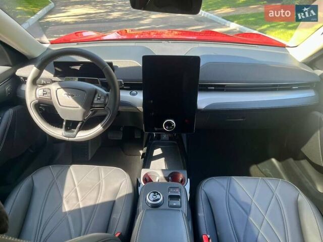 Красный Форд Mustang Mach-E, объемом двигателя 0 л и пробегом 26 тыс. км за 27400 $, фото 23 на Automoto.ua