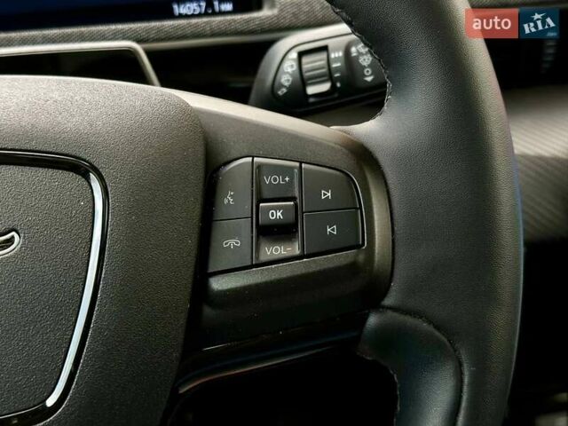 Красный Форд Mustang Mach-E, объемом двигателя 0 л и пробегом 14 тыс. км за 30999 $, фото 30 на Automoto.ua