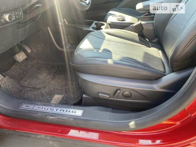 Красный Форд Mustang Mach-E, объемом двигателя 0 л и пробегом 14 тыс. км за 27999 $, фото 12 на Automoto.ua
