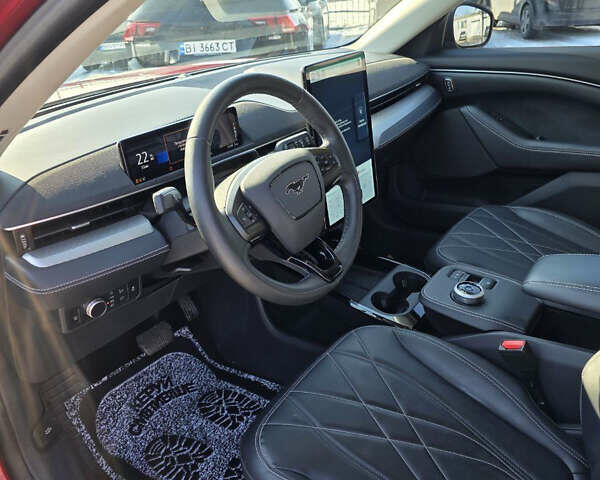Красный Форд Mustang Mach-E, объемом двигателя 0 л и пробегом 38 тыс. км за 27500 $, фото 7 на Automoto.ua