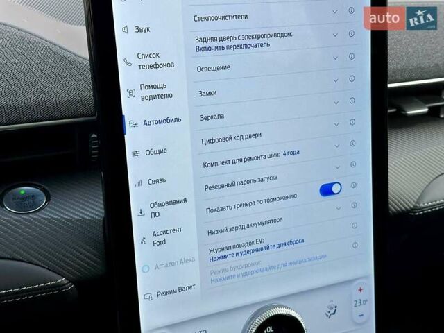 Красный Форд Mustang Mach-E, объемом двигателя 0 л и пробегом 14 тыс. км за 30999 $, фото 40 на Automoto.ua