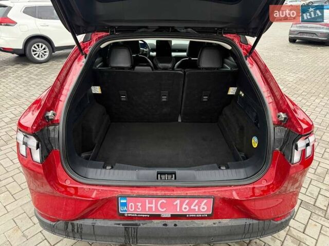 Красный Форд Mustang Mach-E, объемом двигателя 0 л и пробегом 107 тыс. км за 19500 $, фото 16 на Automoto.ua