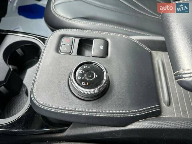 Красный Форд Mustang Mach-E, объемом двигателя 0 л и пробегом 69 тыс. км за 19990 $, фото 23 на Automoto.ua