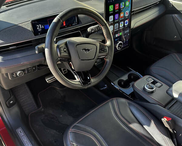 Червоний Форд Mustang Mach-E, об'ємом двигуна 0 л та пробігом 45 тис. км за 25000 $, фото 8 на Automoto.ua