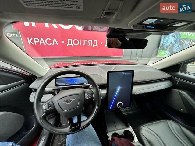 Красный Форд Mustang Mach-E, объемом двигателя 0 л и пробегом 80 тыс. км за 26500 $, фото 13 на Automoto.ua