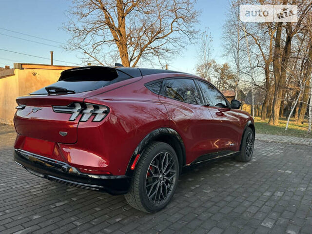 Красный Форд Mustang Mach-E, объемом двигателя 0 л и пробегом 14 тыс. км за 38000 $, фото 2 на Automoto.ua