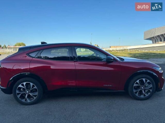 Красный Форд Mustang Mach-E, объемом двигателя 0 л и пробегом 10 тыс. км за 26500 $, фото 16 на Automoto.ua