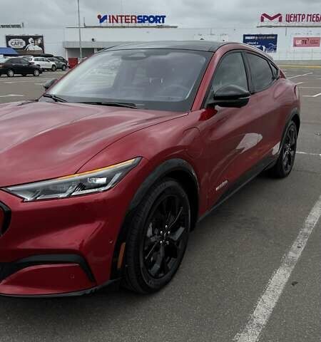 Красный Форд Mustang Mach-E, объемом двигателя 0 л и пробегом 1 тыс. км за 32000 $, фото 6 на Automoto.ua