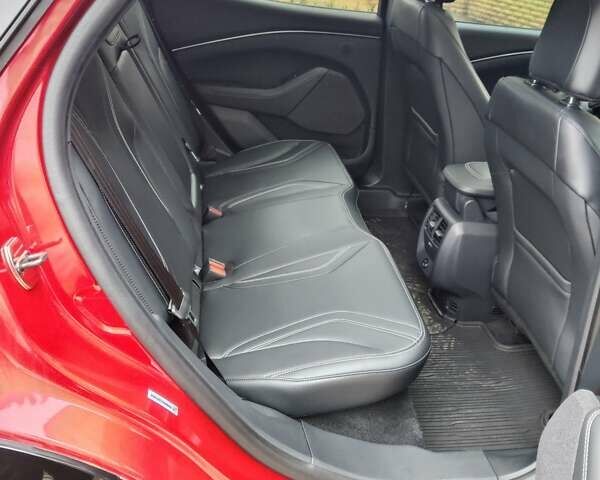 Красный Форд Mustang Mach-E, объемом двигателя 0 л и пробегом 6 тыс. км за 26999 $, фото 25 на Automoto.ua