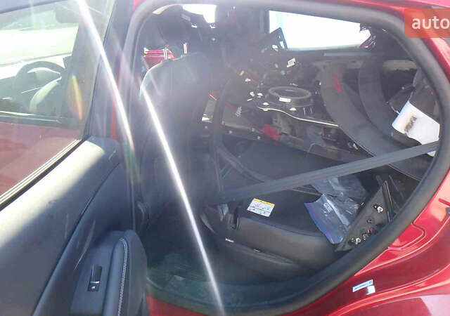 Красный Форд Mustang Mach-E, объемом двигателя 0 л и пробегом 27 тыс. км за 16000 $, фото 10 на Automoto.ua