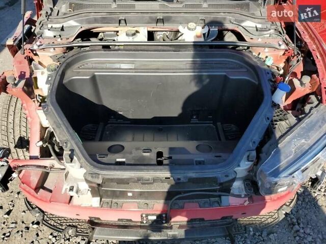 Красный Форд Mustang Mach-E, объемом двигателя 0 л и пробегом 27 тыс. км за 15000 $, фото 10 на Automoto.ua