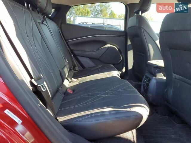 Красный Форд Mustang Mach-E, объемом двигателя 0 л и пробегом 27 тыс. км за 16000 $, фото 1 на Automoto.ua