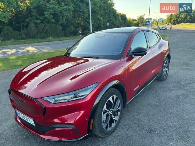 Красный Форд Mustang Mach-E, объемом двигателя 0 л и пробегом 10 тыс. км за 26500 $, фото 12 на Automoto.ua