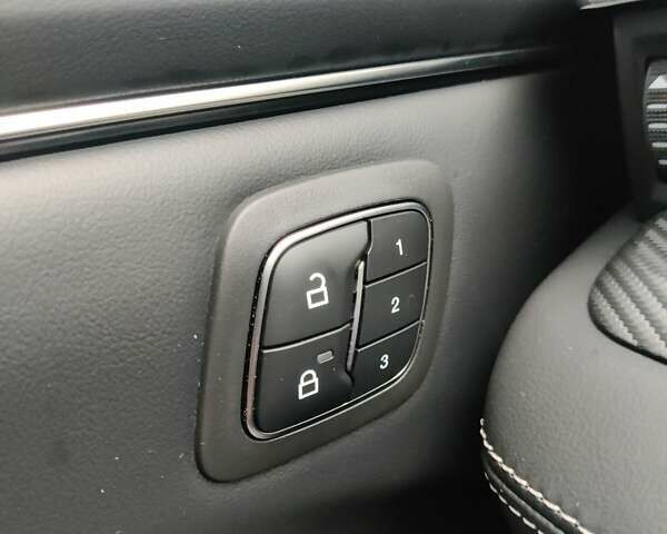 Красный Форд Mustang Mach-E, объемом двигателя 0 л и пробегом 6 тыс. км за 26999 $, фото 30 на Automoto.ua