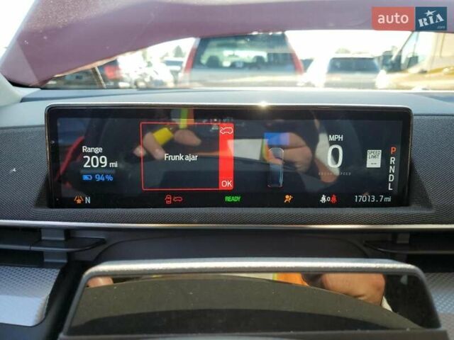 Красный Форд Mustang Mach-E, объемом двигателя 0 л и пробегом 27 тыс. км за 16000 $, фото 14 на Automoto.ua