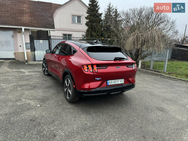 Красный Форд Mustang Mach-E, объемом двигателя 0 л и пробегом 12 тыс. км за 28000 $, фото 3 на Automoto.ua