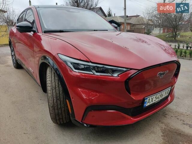 Красный Форд Mustang Mach-E, объемом двигателя 0 л и пробегом 6 тыс. км за 26999 $, фото 4 на Automoto.ua
