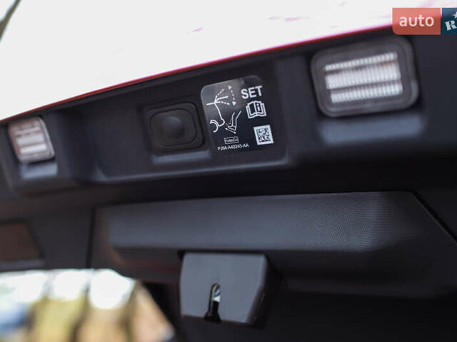 Красный Форд Mustang Mach-E, объемом двигателя 0 л и пробегом 7 тыс. км за 32000 $, фото 24 на Automoto.ua