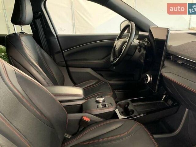 Форд Mustang Mach-E, объемом двигателя 0 л и пробегом 49 тыс. км за 53000 $, фото 1 на Automoto.ua