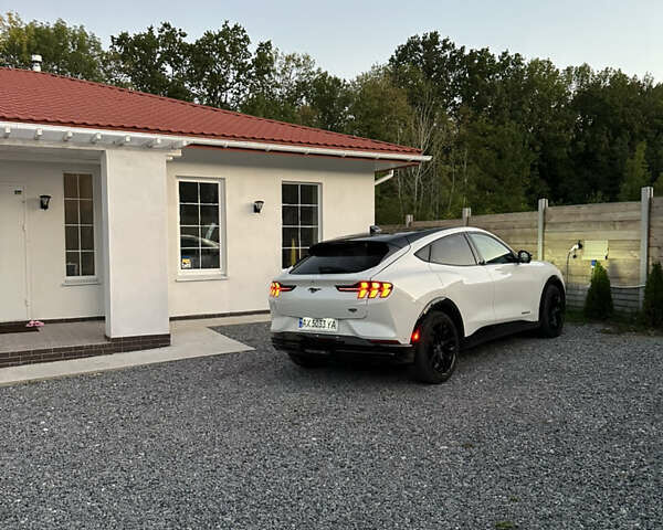 Форд Mustang Mach-E, объемом двигателя 0 л и пробегом 65 тыс. км за 26000 $, фото 8 на Automoto.ua
