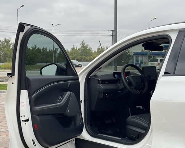 Форд Mustang Mach-E, объемом двигателя 0 л и пробегом 19 тыс. км за 29000 $, фото 21 на Automoto.ua