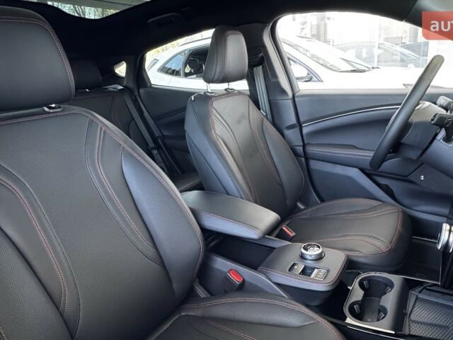 Форд Mustang Mach-E, об'ємом двигуна 0 л та пробігом 0 тис. км за 55249 $, фото 22 на Automoto.ua