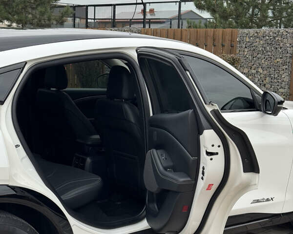 Форд Mustang Mach-E, объемом двигателя 0 л и пробегом 19 тыс. км за 29000 $, фото 39 на Automoto.ua