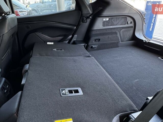 Форд Mustang Mach-E, об'ємом двигуна 0 л та пробігом 0 тис. км за 55249 $, фото 38 на Automoto.ua